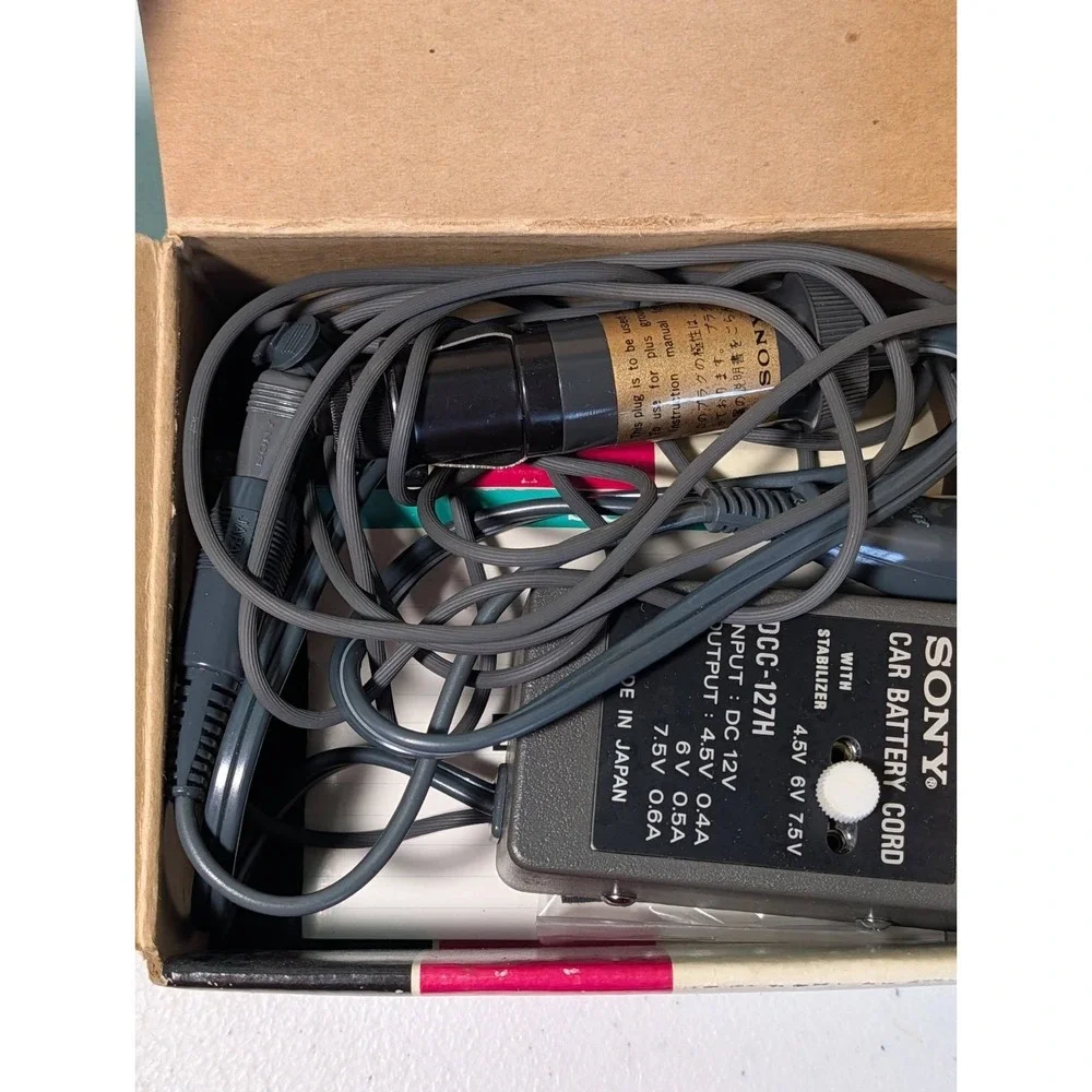 Sony Car Battery Cord W Stabilizer DCC-127H Origianl Box And Instruction Manual